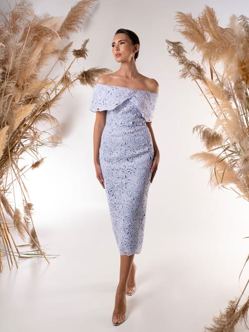 OFF-SHOULDER LACE DRESS