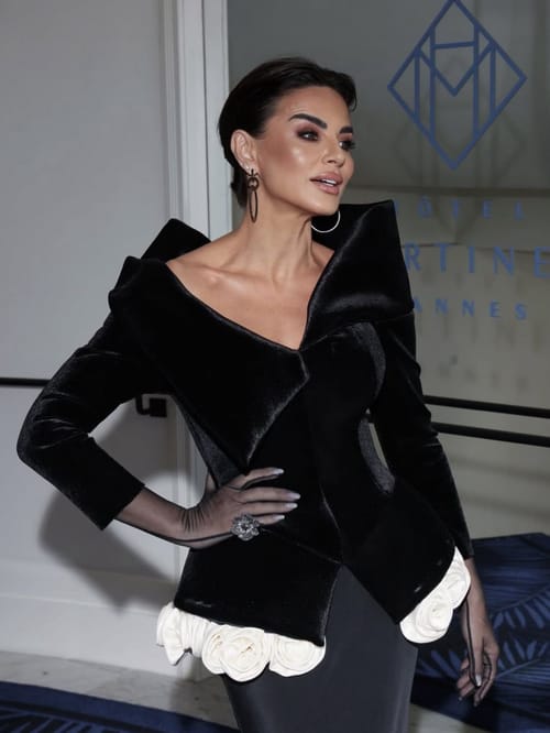 OFF-SHOULDER FLEUR JACKET