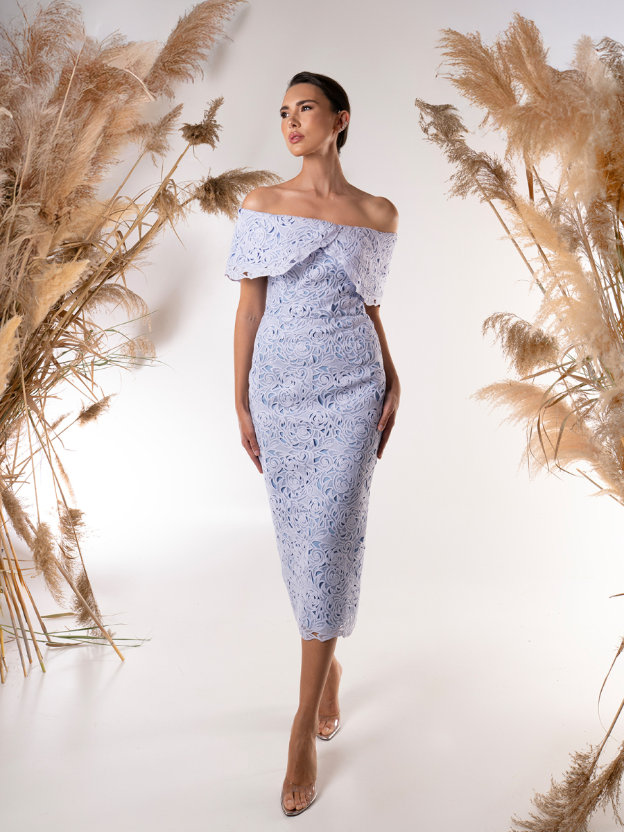 OFF-SHOULDER LACE DRESS